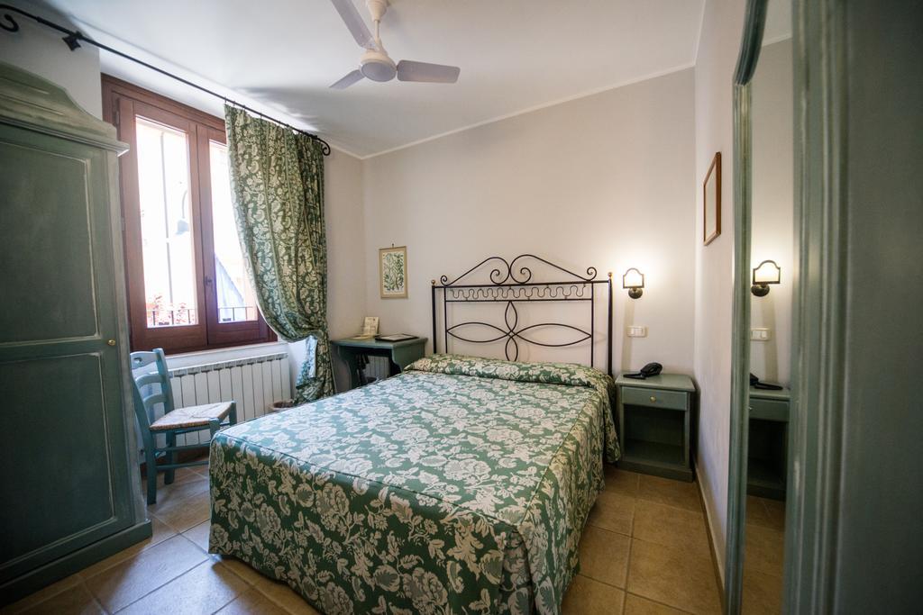 Hotel Il Tiglio (Adults Only) カステル・ディ・サングロ エクステリア 写真